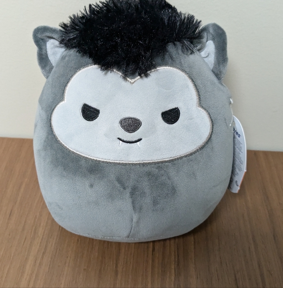⭐2/$25⭐ BNWT 8" Noland the Gray Werewolf Squishmallow Plush